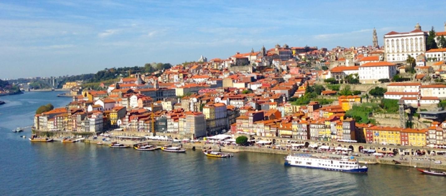 Construção Civil (trolha/pintor de primeira) Empregos em Porto / Porto (1 a 10 de ) Home > Mostrar empregos por localização > Empregos em Porto / Porto; Vista: Resumido | Detalhado Página: 1; 2; 3; 4;.