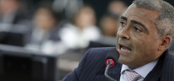 Resultado de imagem para Romário NO SENADO