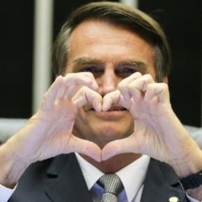 Jair Bolsonaro ganha seguidores com declarações polêmicas