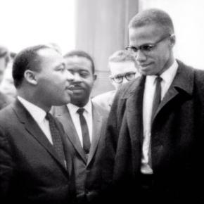 Encontro entre Martin Luther King Jr. e Malcom X (fonte: Wkipedia)