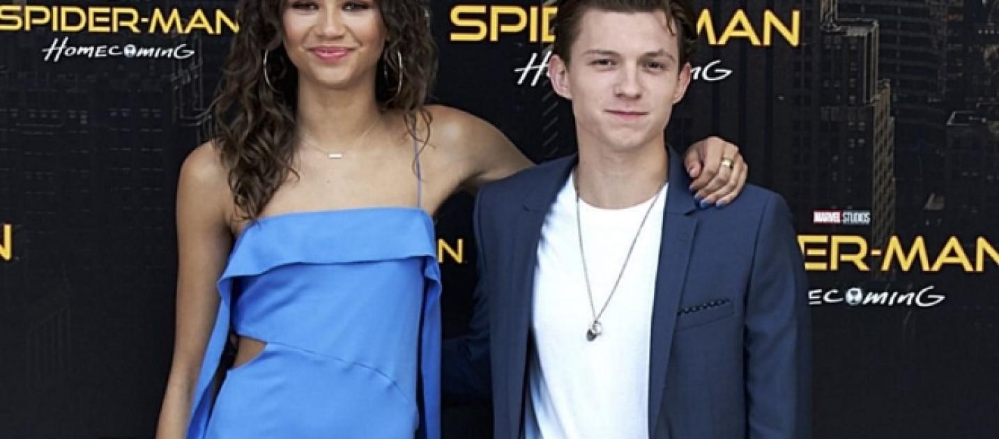 Is spiderman dating gwen in real life