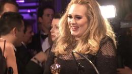 Adele gastou 2 milhões de libras em uma viagem para os amigos