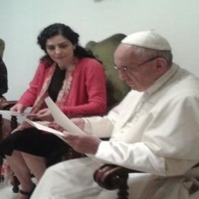 Letícia Sabatella pede ajuda de Papa para evitar saída de Dilma